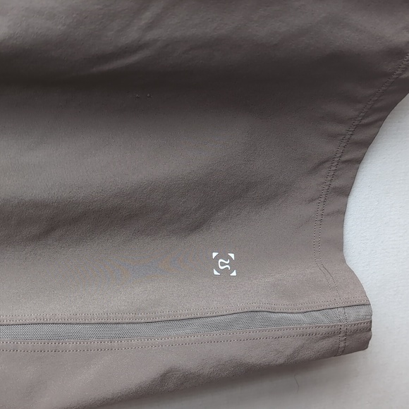 Lululemon Pace Breaker Lined 9" - Picture 4 of 9